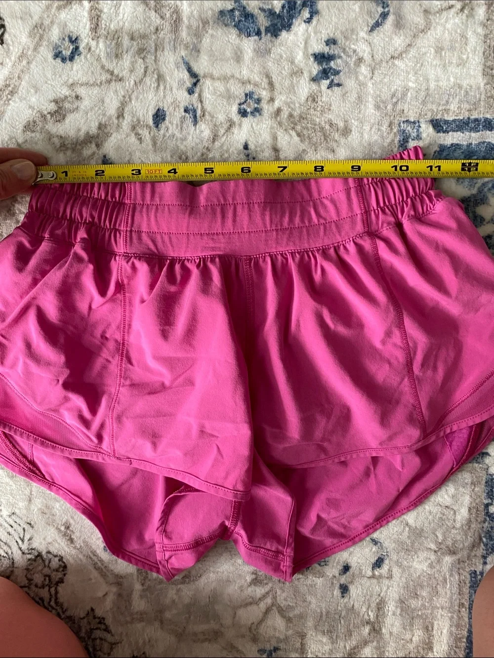Lululemon Athletica Women’s Pink Hotty Hot Shorts with Elastic Waist